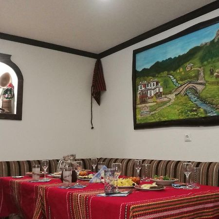 Kuma Lissa Guest House Kozhari Bagian luar foto